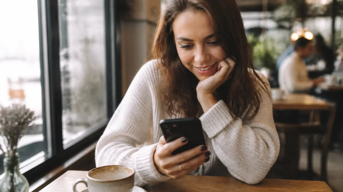 Een dategesprek nieuw leven inblazen zonder te pushen